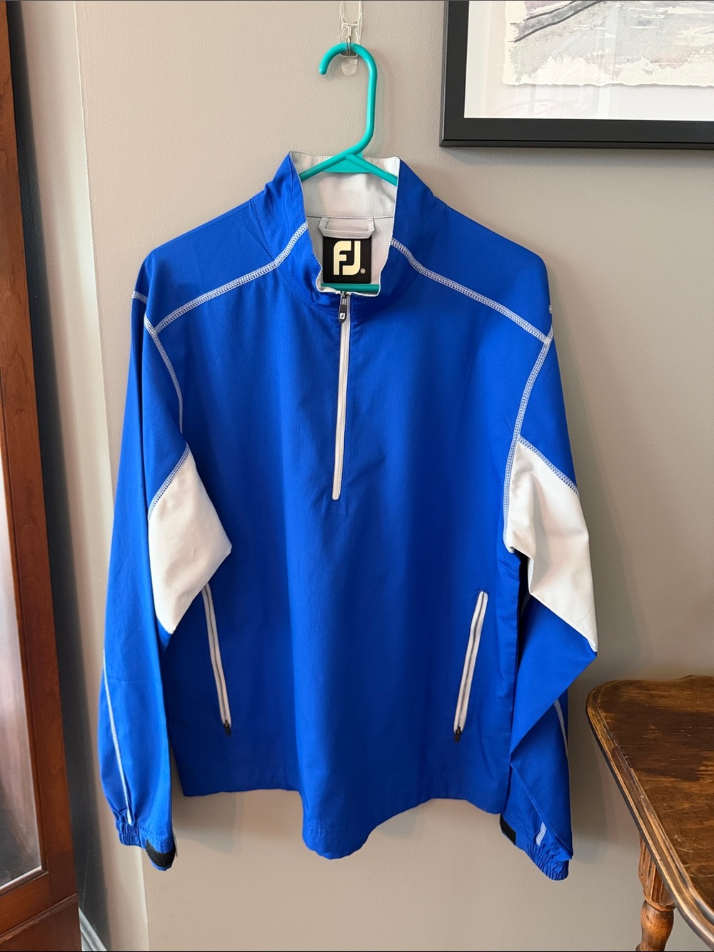 FootJoy Royal Blue and White Men's Quarter-Zip Golf Pullover Windjacket. Medium